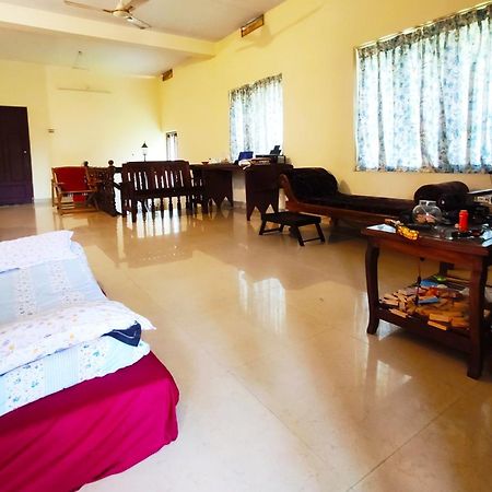 Happy Buddha Homestay Варкала Екстериор снимка