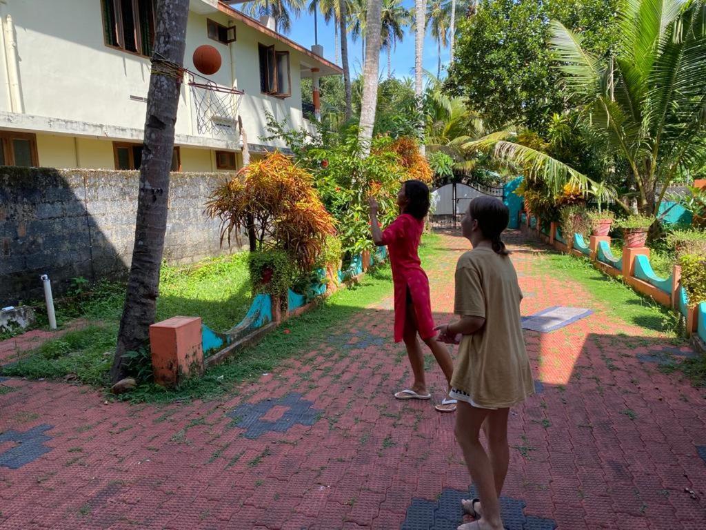 Happy Buddha Homestay Варкала Екстериор снимка