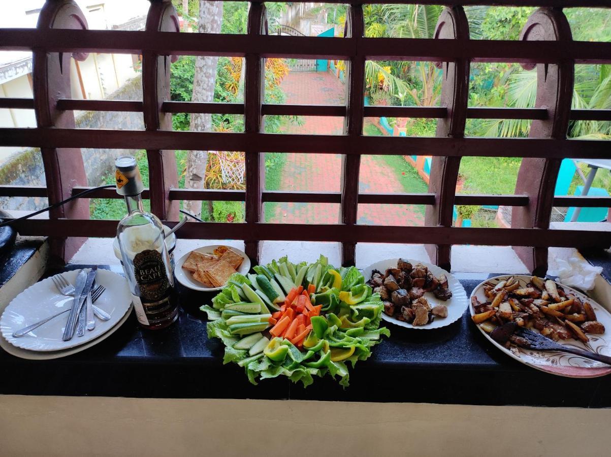 Happy Buddha Homestay Варкала Екстериор снимка