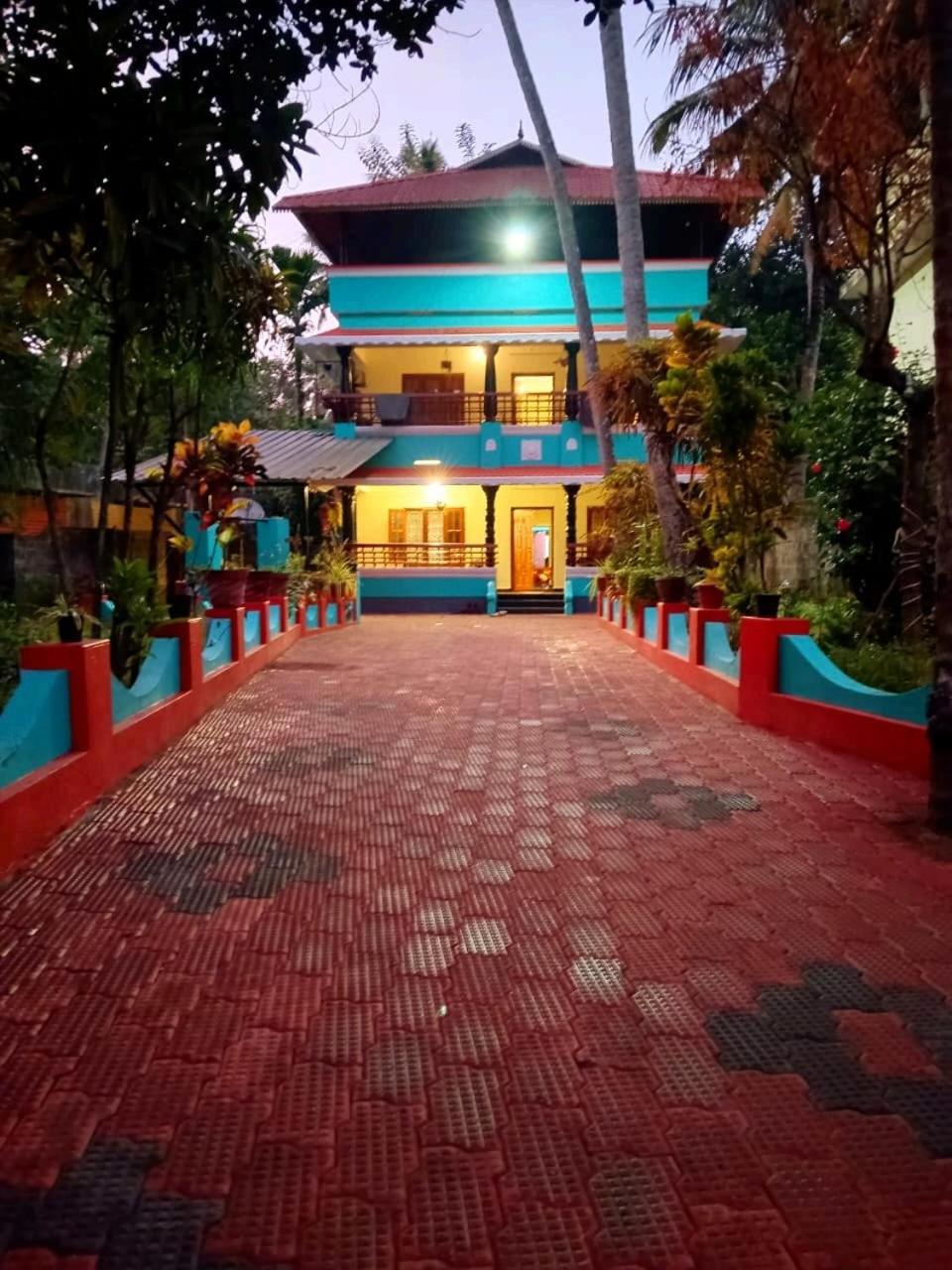 Happy Buddha Homestay Варкала Екстериор снимка