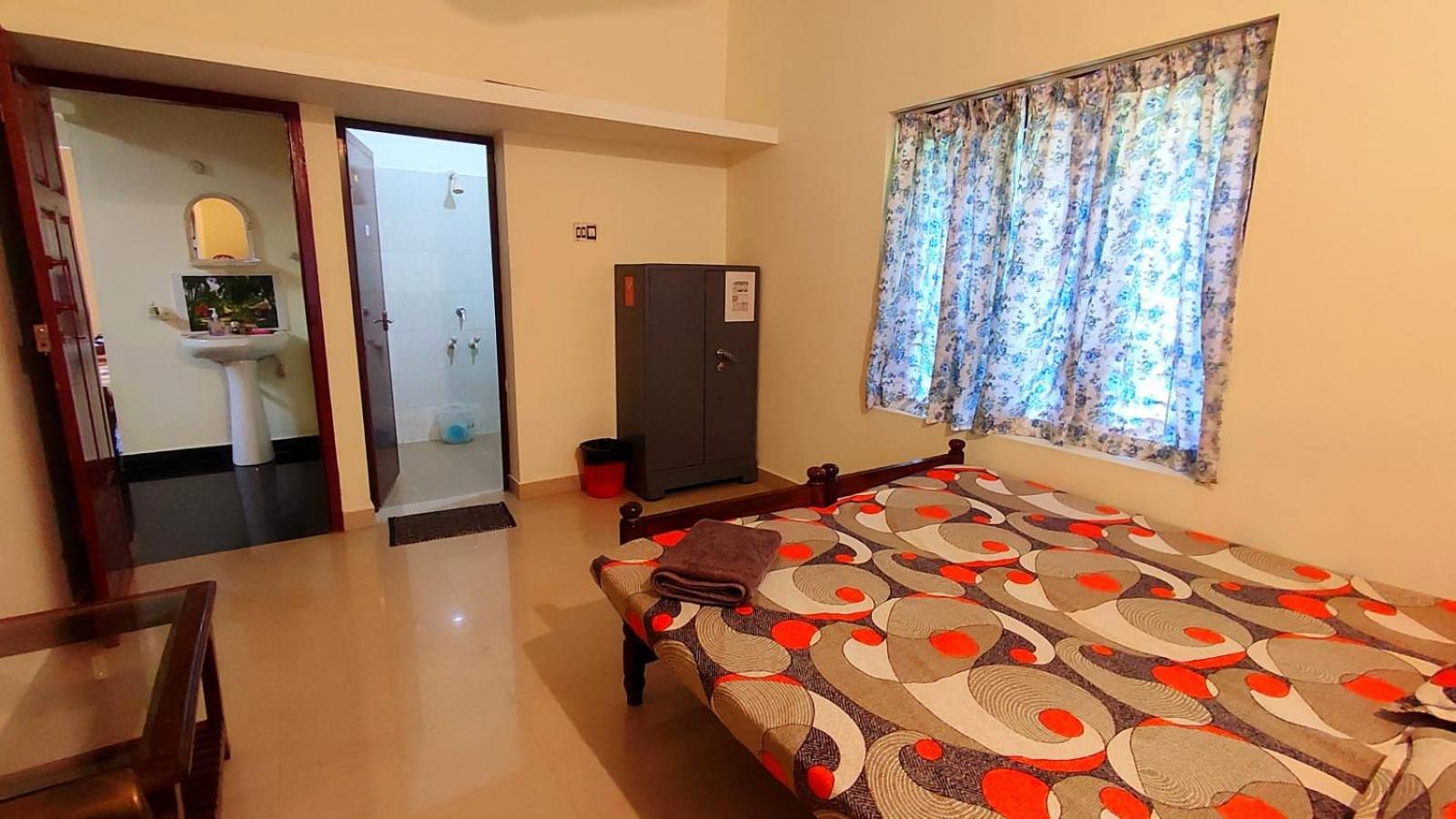 Happy Buddha Homestay Варкала Екстериор снимка
